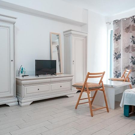 Bright Apartments Mamaia Nord Exterior foto